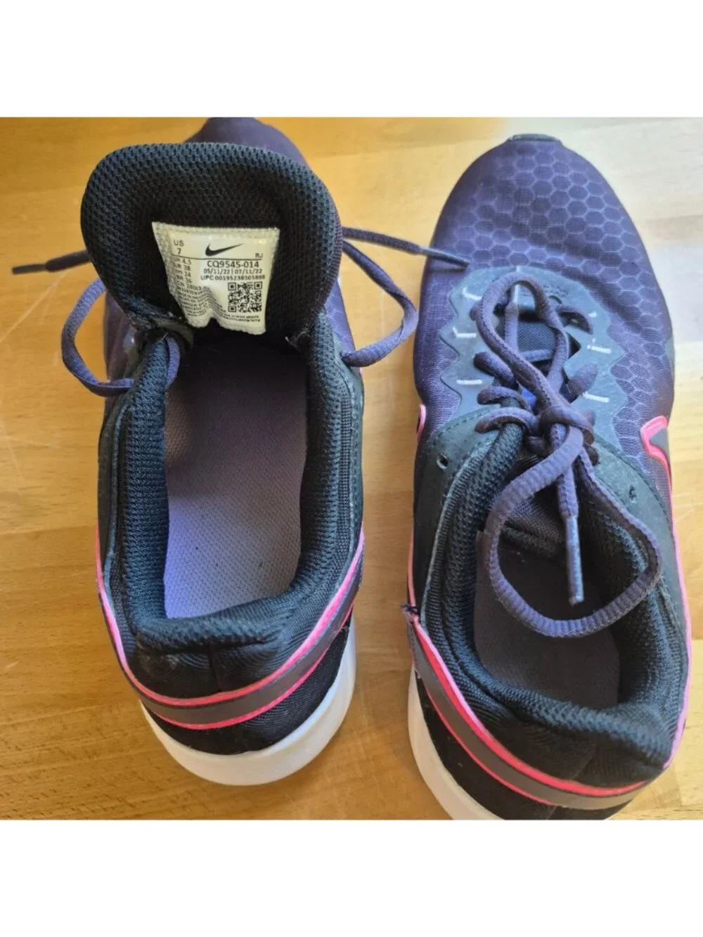 Nike Womens Athletic Shoes Purple/Black With Pink Accents Size 7 - Picture 8 of 8